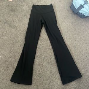 Flare leg lululemon leggings used but in decent condition